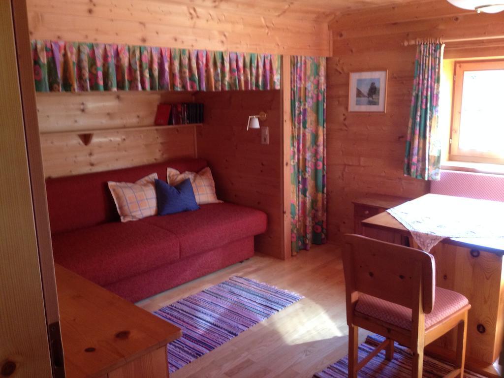 Ferienhaus Zirmheim แพร์ทีเซา ห้อง รูปภาพ